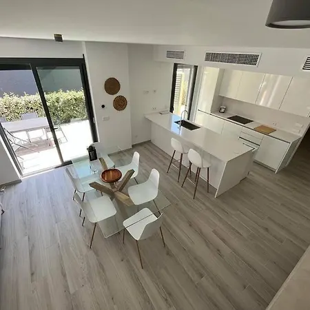 Holiday home Chalet Urbanizacion Roche Conil De La Frontera